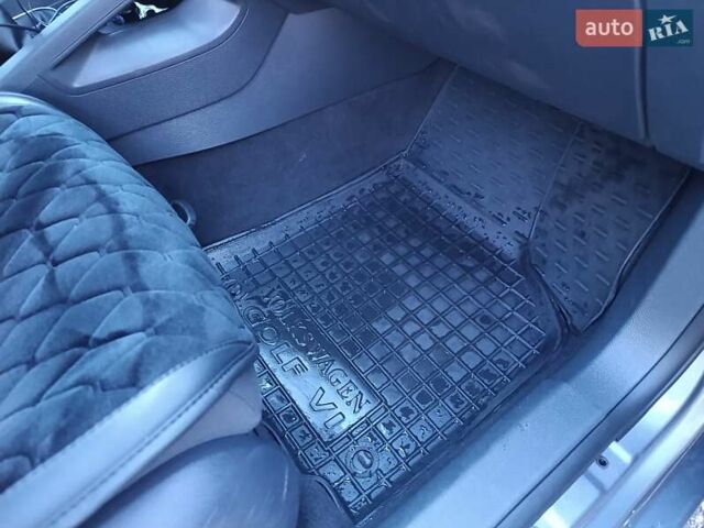 Сірий Фольксваген Гольф, об'ємом двигуна 1.39 л та пробігом 274 тис. км за 4000 $, фото 18 на Automoto.ua