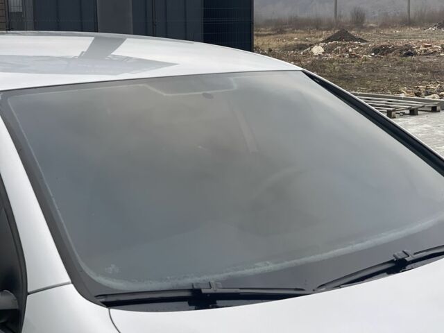 Серый Фольксваген Гольф, объемом двигателя 1.6 л и пробегом 225 тыс. км за 5400 $, фото 10 на Automoto.ua