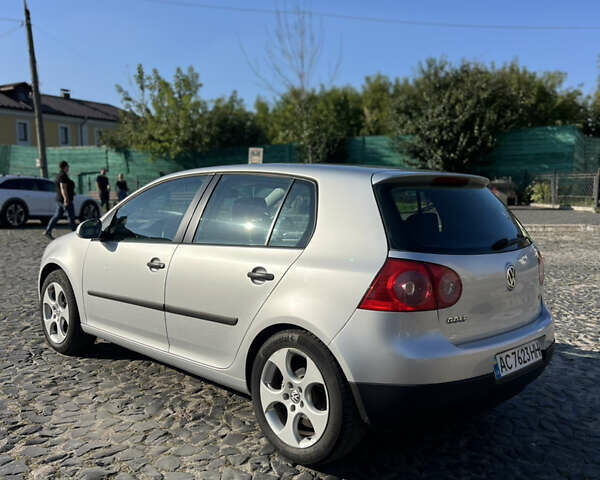 Фольксваген Гольф 2004 у Луцьку на Automoto.ua Сірий Фольксваген Гольф, об'ємом двигуна 1.6 л та пробігом 261 тис. км за 5400 $, фото 4 на Automoto.ua