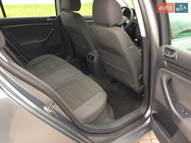 Сірий Фольксваген Гольф, об'ємом двигуна 1.39 л та пробігом 186 тис. км за 4800 $, фото 15 на Automoto.ua