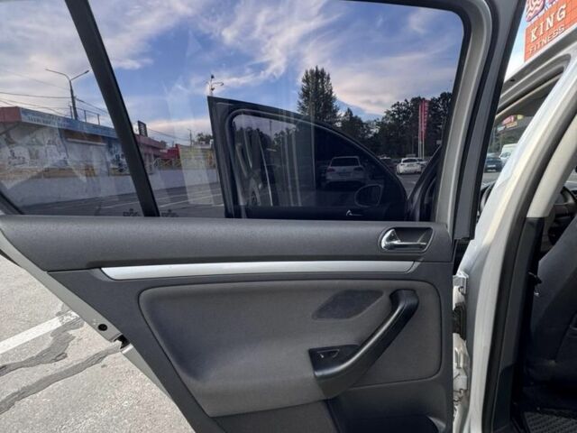 Сірий Фольксваген Гольф, об'ємом двигуна 1.6 л та пробігом 267 тис. км за 4800 $, фото 15 на Automoto.ua