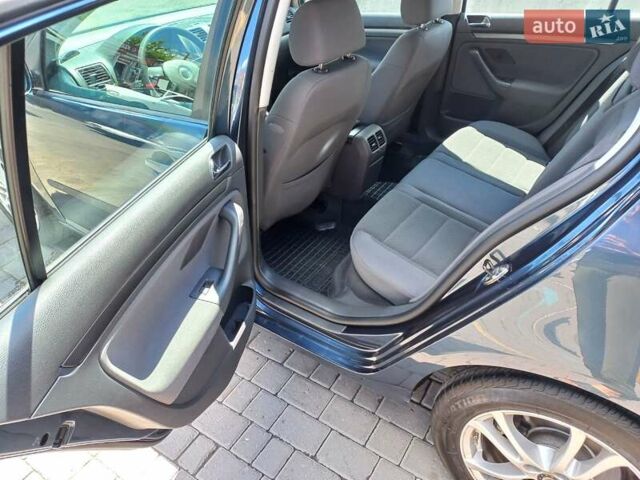 Серый Фольксваген Гольф, объемом двигателя 1.6 л и пробегом 203 тыс. км за 5200 $, фото 11 на Automoto.ua