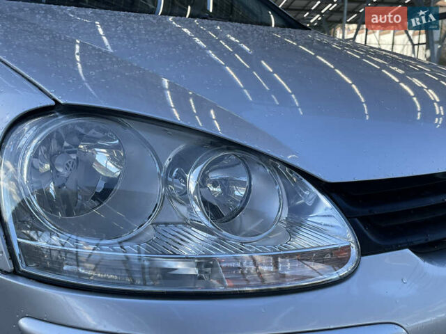 Серый Фольксваген Гольф, объемом двигателя 1.6 л и пробегом 214 тыс. км за 5670 $, фото 18 на Automoto.ua