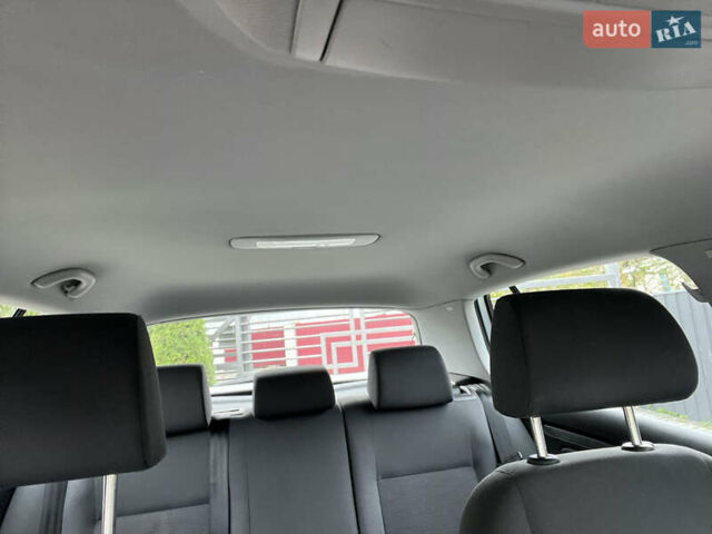 Серый Фольксваген Гольф, объемом двигателя 1.6 л и пробегом 259 тыс. км за 5400 $, фото 25 на Automoto.ua