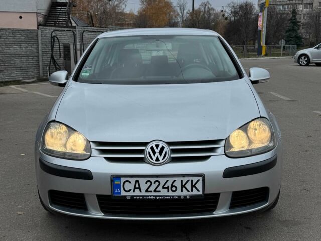 Серый Фольксваген Гольф, объемом двигателя 1.4 л и пробегом 216 тыс. км за 5850 $, фото 1 на Automoto.ua