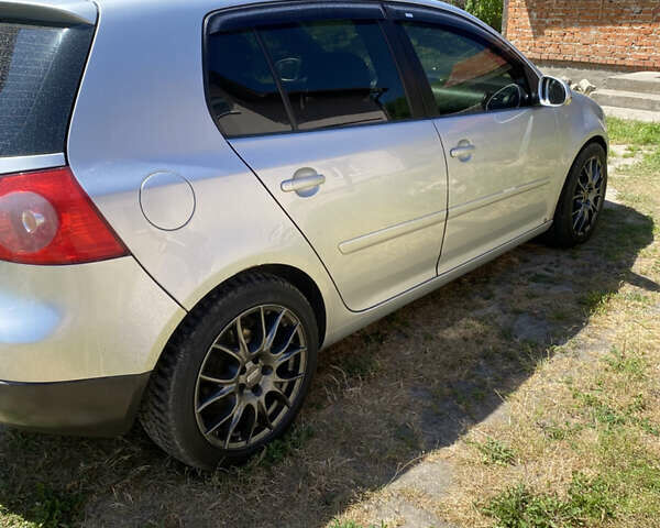 Серый Фольксваген Гольф, объемом двигателя 1.6 л и пробегом 261 тыс. км за 4799 $, фото 4 на Automoto.ua