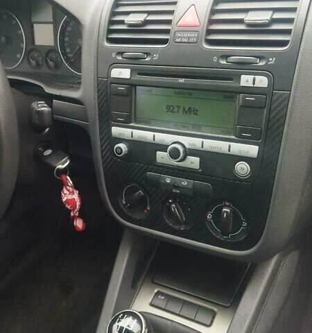 Сірий Фольксваген Гольф, об'ємом двигуна 1.6 л та пробігом 199 тис. км за 5000 $, фото 9 на Automoto.ua