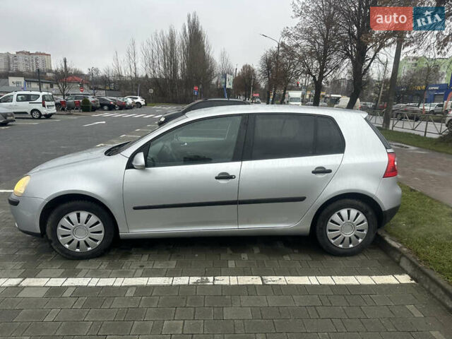 Сірий Фольксваген Гольф, об'ємом двигуна 1.39 л та пробігом 141 тис. км за 5200 $, фото 1 на Automoto.ua