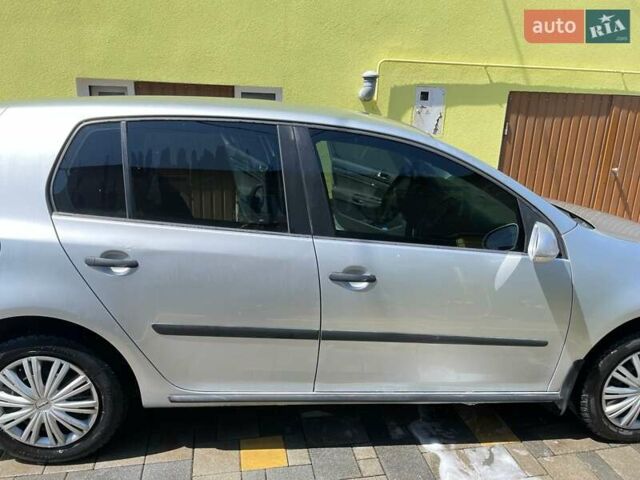 Сірий Фольксваген Гольф, об'ємом двигуна 1.9 л та пробігом 300 тис. км за 4600 $, фото 5 на Automoto.ua