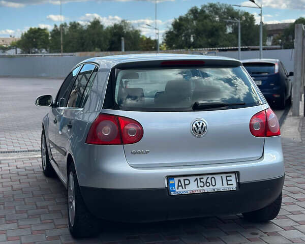 Фольксваген Гольф 2004 в Запорожье на Automoto.ua Серый Фольксваген Гольф, объемом двигателя 1.4 л и пробегом 220 тыс. км за 5300 $, фото 39 на Automoto.ua