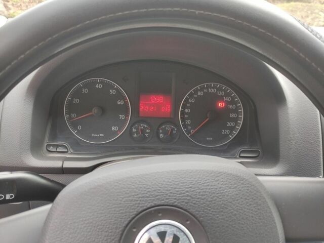 Серый Фольксваген Гольф, объемом двигателя 1.4 л и пробегом 270 тыс. км за 4600 $, фото 7 на Automoto.ua