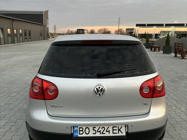 Сірий Фольксваген Гольф, об'ємом двигуна 1.6 л та пробігом 222 тис. км за 4400 $, фото 2 на Automoto.ua