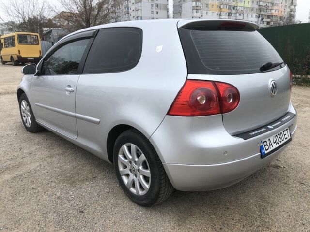Серый Фольксваген Гольф, объемом двигателя 1.6 л и пробегом 205 тыс. км за 6500 $, фото 5 на Automoto.ua