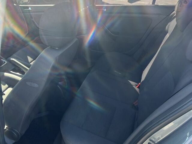 Серый Фольксваген Гольф, объемом двигателя 1.4 л и пробегом 280 тыс. км за 4200 $, фото 16 на Automoto.ua