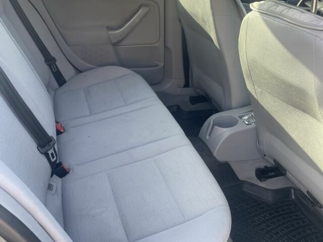 Серый Фольксваген Гольф, объемом двигателя 1.9 л и пробегом 380 тыс. км за 6000 $, фото 4 на Automoto.ua