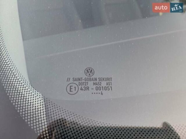 Серый Фольксваген Гольф, объемом двигателя 1.6 л и пробегом 277 тыс. км за 5500 $, фото 1 на Automoto.ua