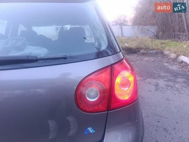 Сірий Фольксваген Гольф, об'ємом двигуна 1.39 л та пробігом 274 тис. км за 4000 $, фото 13 на Automoto.ua