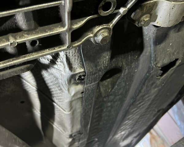 Серый Фольксваген Гольф, объемом двигателя 1.9 л и пробегом 375 тыс. км за 5200 $, фото 14 на Automoto.ua