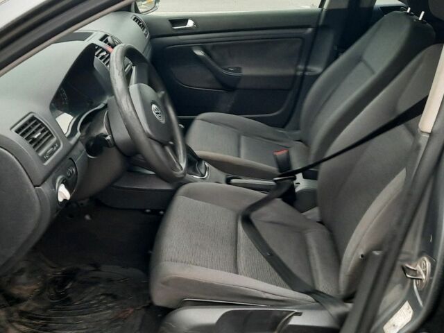 Серый Фольксваген Гольф, объемом двигателя 1.9 л и пробегом 276 тыс. км за 2500 $, фото 4 на Automoto.ua