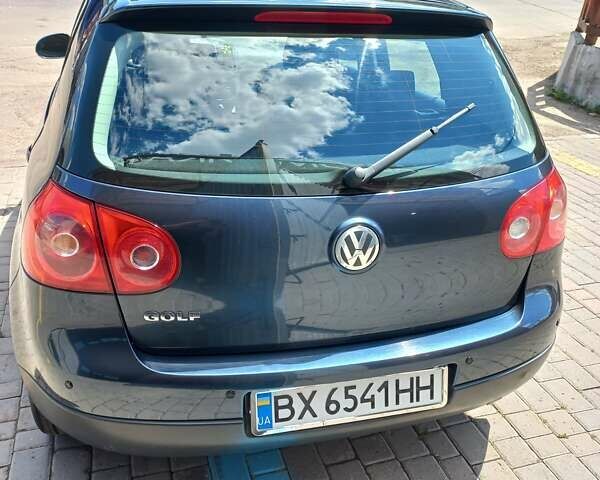 Серый Фольксваген Гольф, объемом двигателя 1.6 л и пробегом 203 тыс. км за 5200 $, фото 3 на Automoto.ua