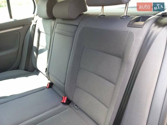 Серый Фольксваген Гольф, объемом двигателя 1.6 л и пробегом 203 тыс. км за 5200 $, фото 10 на Automoto.ua