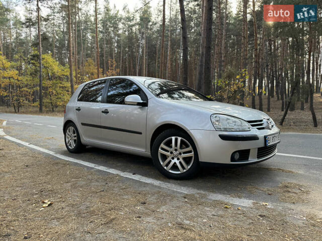 Фольксваген Гольф 2004 в Полтаве на Automoto.ua Серый Фольксваген Гольф, объемом двигателя 1.6 л и пробегом 260 тыс. км за 5500 $, фото 3 на Automoto.ua