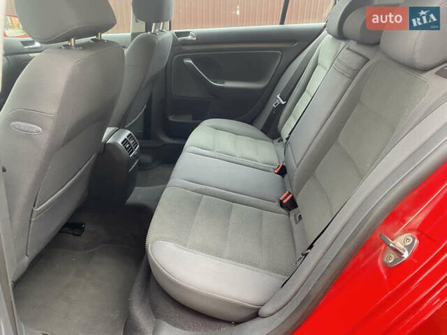 Сірий Фольксваген Гольф, об'ємом двигуна 1.6 л та пробігом 231 тис. км за 5000 $, фото 13 на Automoto.ua