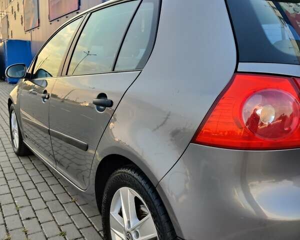 Сірий Фольксваген Гольф, об'ємом двигуна 1.6 л та пробігом 203 тис. км за 6850 $, фото 19 на Automoto.ua