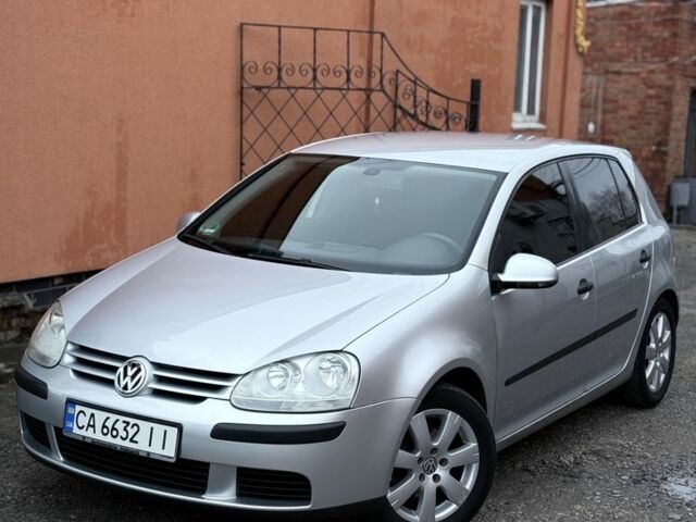 Серый Фольксваген Гольф, объемом двигателя 1.4 л и пробегом 228 тыс. км за 5500 $, фото 5 на Automoto.ua