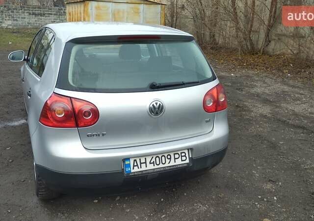 Серый Фольксваген Гольф, объемом двигателя 1.6 л и пробегом 202 тыс. км за 6000 $, фото 1 на Automoto.ua
