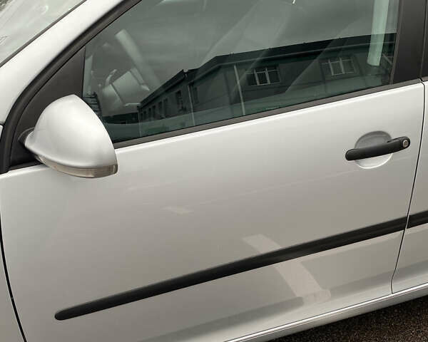 Серый Фольксваген Гольф, объемом двигателя 1.6 л и пробегом 250 тыс. км за 5800 $, фото 19 на Automoto.ua