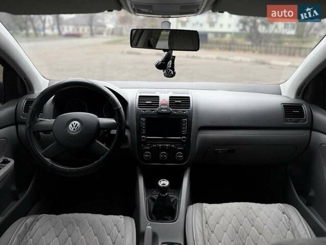 Серый Фольксваген Гольф, объемом двигателя 1.9 л и пробегом 380 тыс. км за 6199 $, фото 21 на Automoto.ua