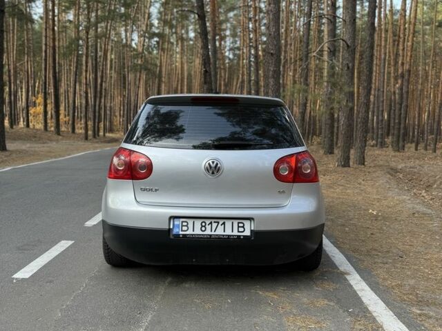 Серый Фольксваген Гольф, объемом двигателя 1.6 л и пробегом 260 тыс. км за 5500 $, фото 5 на Automoto.ua