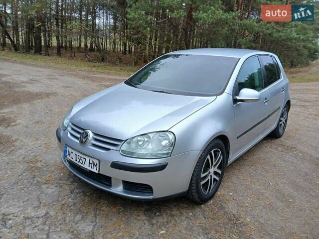 Серый Фольксваген Гольф, объемом двигателя 1.4 л и пробегом 300 тыс. км за 3750 $, фото 9 на Automoto.ua