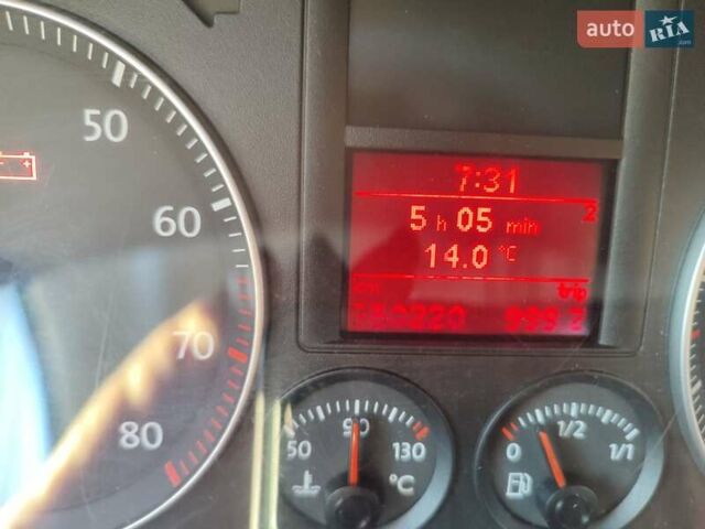 Сірий Фольксваген Гольф, об'ємом двигуна 1.6 л та пробігом 250 тис. км за 5500 $, фото 15 на Automoto.ua