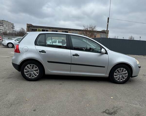 Серый Фольксваген Гольф, объемом двигателя 1.4 л и пробегом 217 тыс. км за 5850 $, фото 3 на Automoto.ua