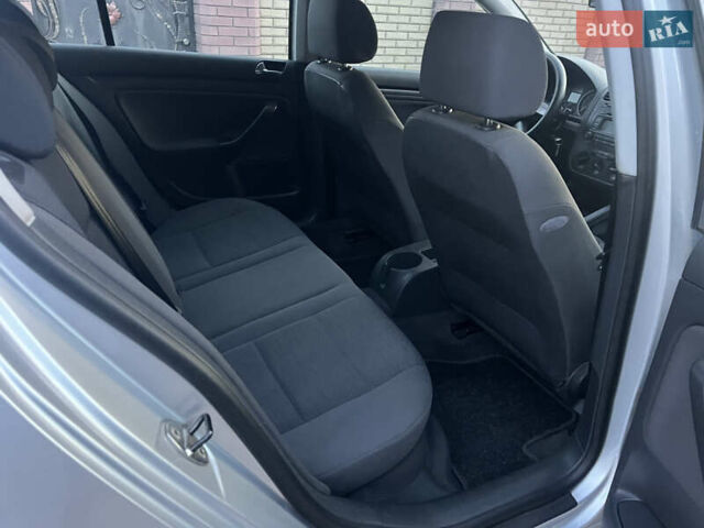 Серый Фольксваген Гольф, объемом двигателя 1.4 л и пробегом 195 тыс. км за 5400 $, фото 39 на Automoto.ua