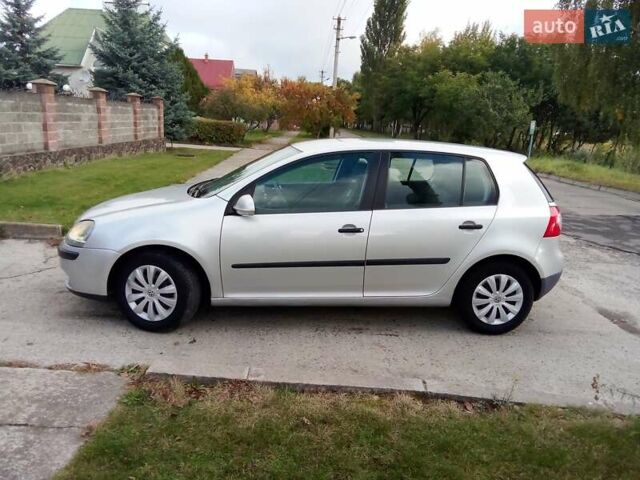 Серый Фольксваген Гольф, объемом двигателя 1.6 л и пробегом 240 тыс. км за 4500 $, фото 1 на Automoto.ua