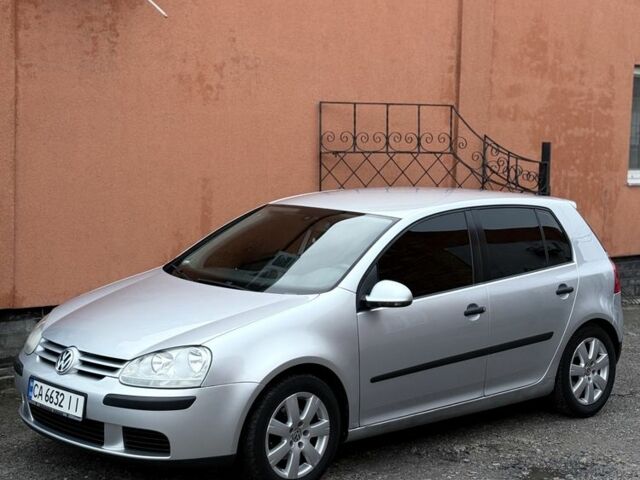 Серый Фольксваген Гольф, объемом двигателя 1.4 л и пробегом 228 тыс. км за 5500 $, фото 3 на Automoto.ua