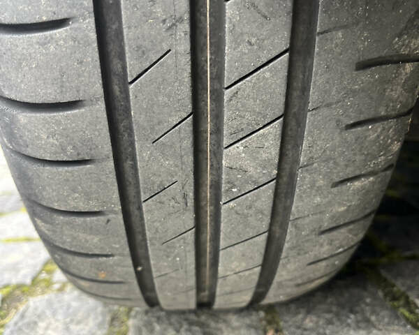 Серый Фольксваген Гольф, объемом двигателя 1.6 л и пробегом 259 тыс. км за 5400 $, фото 16 на Automoto.ua