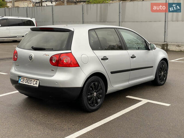 Серый Фольксваген Гольф, объемом двигателя 1.6 л и пробегом 250 тыс. км за 5800 $, фото 5 на Automoto.ua