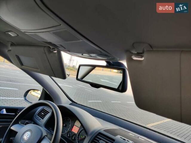 Сірий Фольксваген Гольф, об'ємом двигуна 1.6 л та пробігом 203 тис. км за 6850 $, фото 30 на Automoto.ua