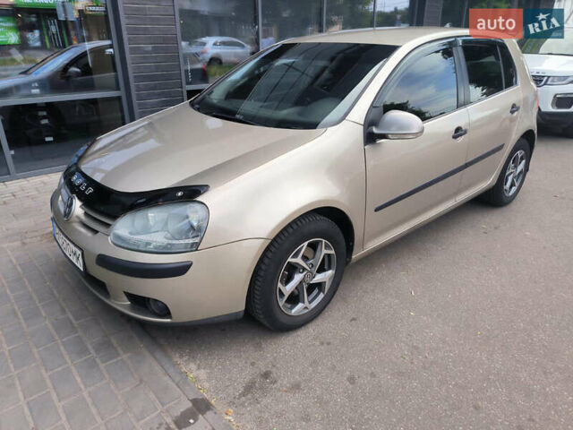 Серый Фольксваген Гольф, объемом двигателя 1.6 л и пробегом 248 тыс. км за 5400 $, фото 2 на Automoto.ua