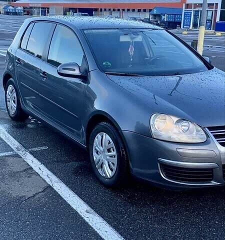 Фольксваген Гольф 2004 в Хмельницком на Automoto.ua Серый Фольксваген Гольф, объемом двигателя 1.4 л и пробегом 256 тыс. км за 4999 $, фото 1 на Automoto.ua