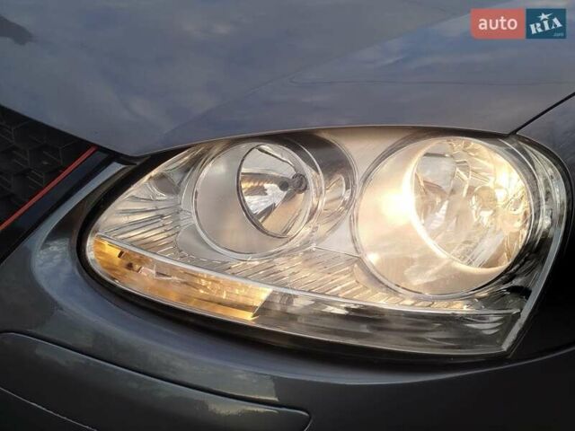 Серый Фольксваген Гольф, объемом двигателя 1.9 л и пробегом 338 тыс. км за 5100 $, фото 9 на Automoto.ua