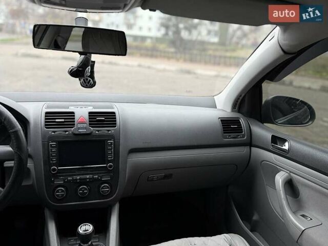 Серый Фольксваген Гольф, объемом двигателя 1.9 л и пробегом 380 тыс. км за 6199 $, фото 23 на Automoto.ua