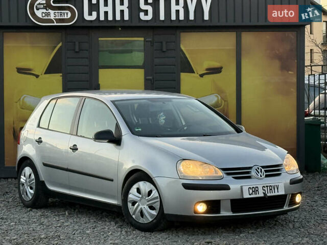 Серый Фольксваген Гольф, объемом двигателя 1.6 л и пробегом 229 тыс. км за 5600 $, фото 7 на Automoto.ua