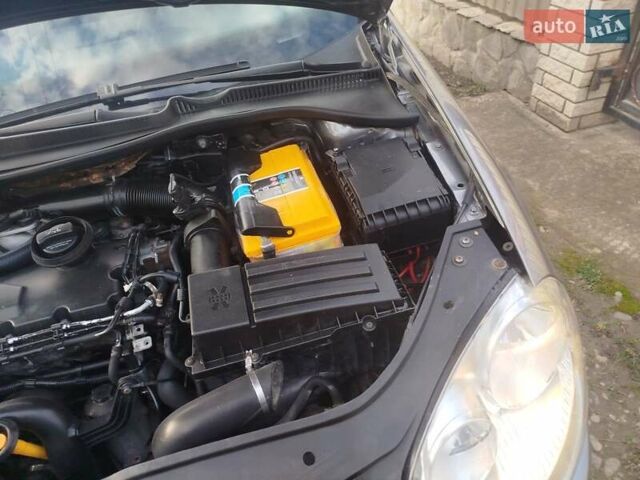 Серый Фольксваген Гольф, объемом двигателя 1.9 л и пробегом 338 тыс. км за 5100 $, фото 25 на Automoto.ua