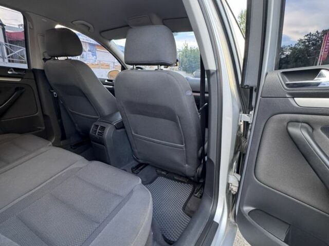 Сірий Фольксваген Гольф, об'ємом двигуна 1.6 л та пробігом 267 тис. км за 4800 $, фото 11 на Automoto.ua