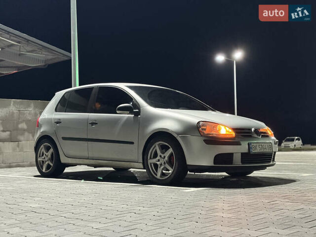 Серый Фольксваген Гольф, объемом двигателя 1.6 л и пробегом 202 тыс. км за 5100 $, фото 6 на Automoto.ua